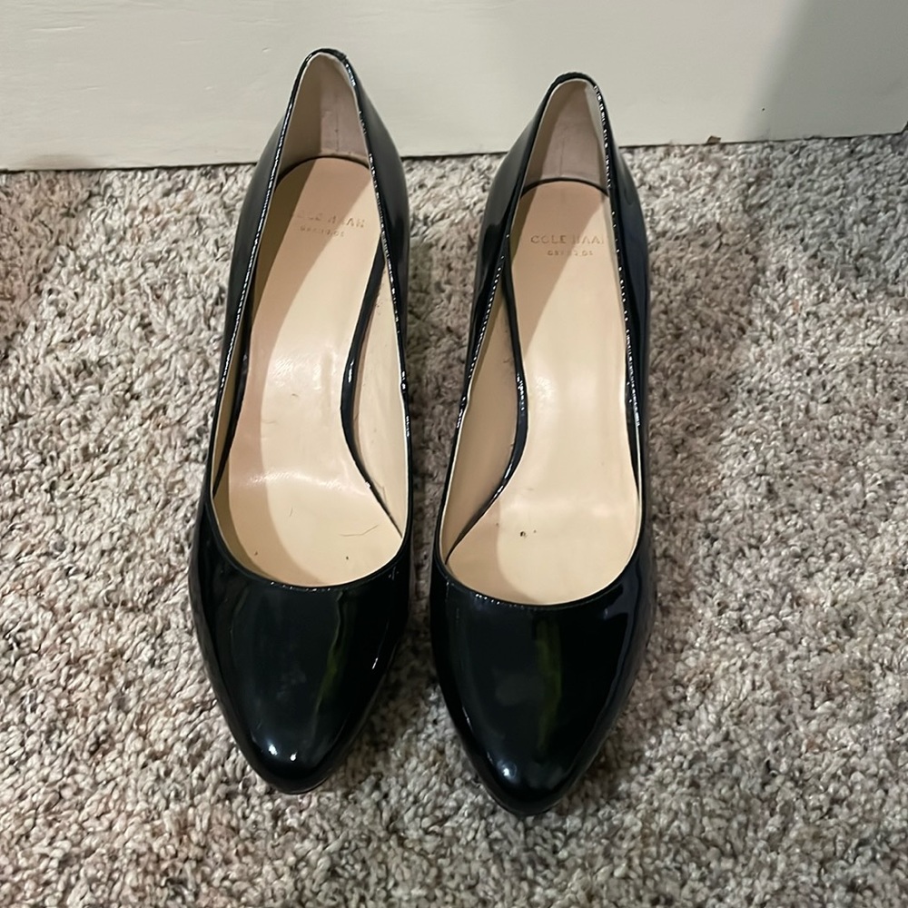 Cole Haan black patent leather pumps